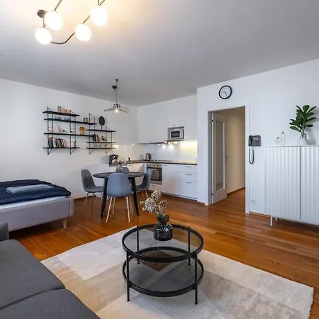 Apartment The Bright And Cozy Hideaway