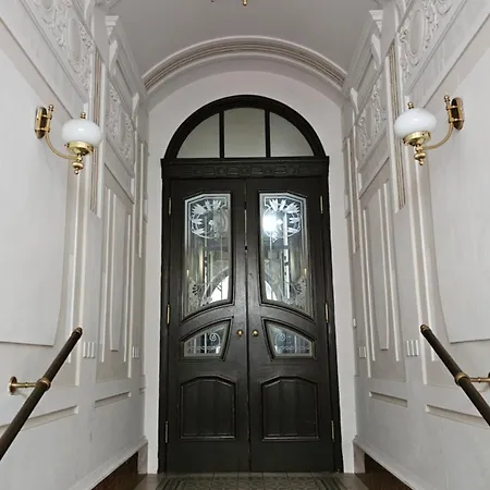 Decadent Art Deco Balcony In Old Town * Praag