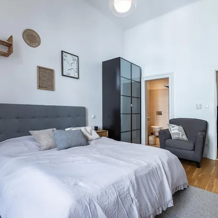 Lesser Town Melnicka By Easybnb Apartment