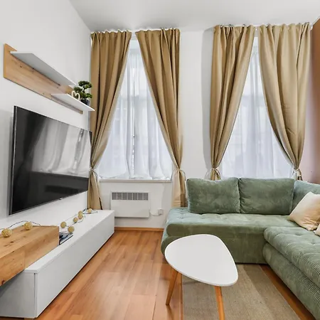 Apartament Cozy Near Center - Zizkov *