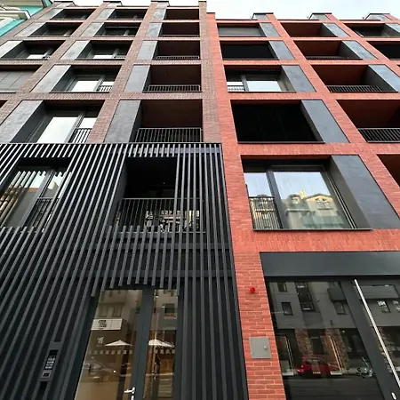 Real Living By Refa Karlin 406 * Prague