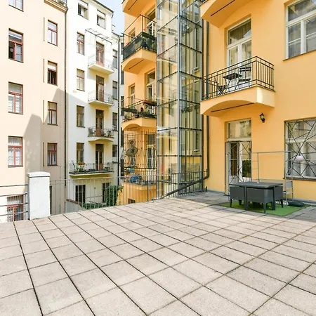 Apartment Stunning Charles Bridge Apartment