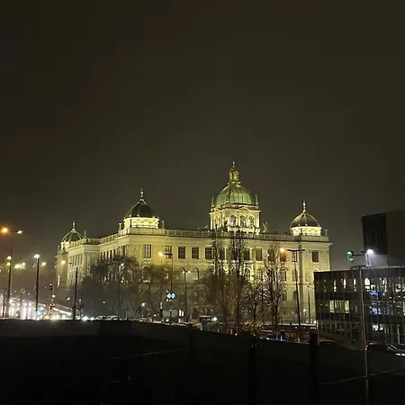 New Royal In Centre Of