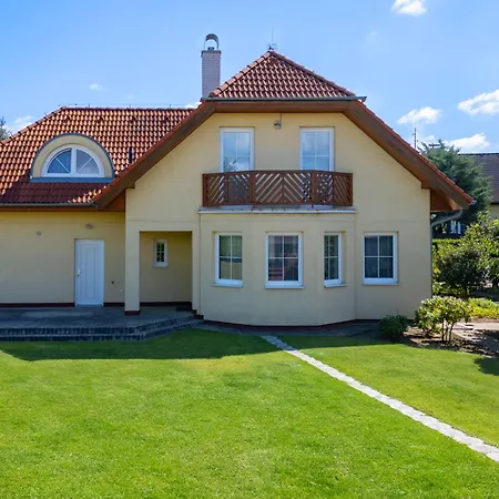 Libonovska Pool By Interhome Villa Praag