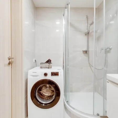 Apartmán Brand-new, Equipped Near The Metro