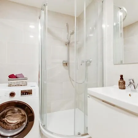 Apartmán Brand-new, Equipped Near The Metro Praha