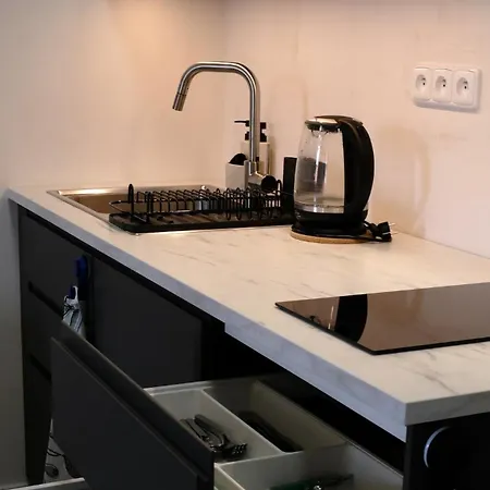 Cozy And Modern In Apartment Prague