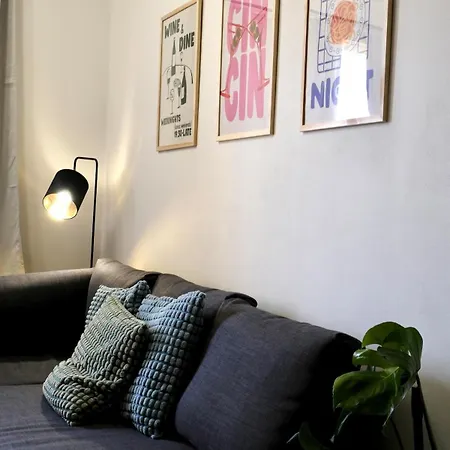 Cozy And Modern In Apartment