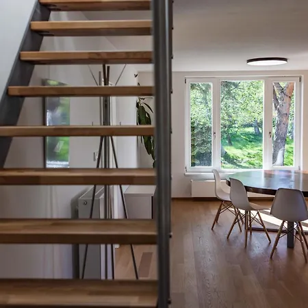 Luxury&spacious 140m2 Two Floor Rooftop 아파트 *