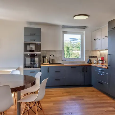 아파트 Luxury&spacious 140m2 Two Floor Rooftop