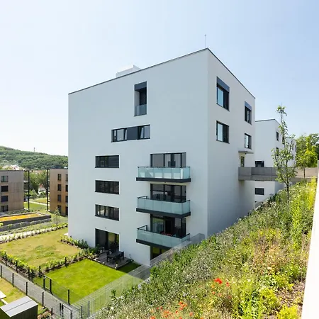 アパート Contemporary Apartment With Garage Parking プラハ