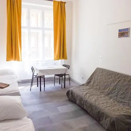 Homestay Pohodovy Cas V Praze A2 *