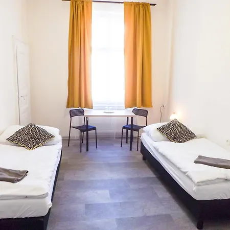 Blizko Narodniho Muzea A1 Homestay *