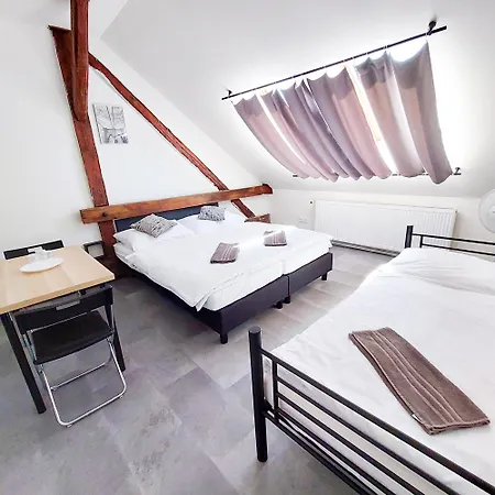 Privatunterkunft Utulny Podkrovni R4 Prag
