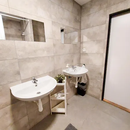 B5 Single Simple Room In Prague 7 Ubytování v soukromí Praha