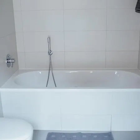 Luxury D22
