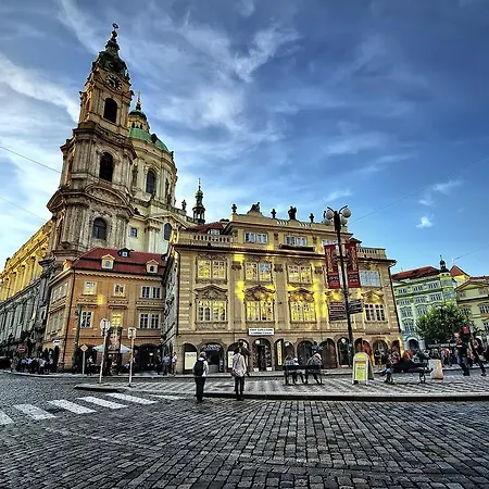 Apartment Royal Apartment By Charles Bridge View Of Saint Nicholas Church *