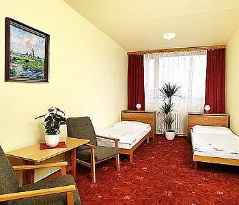 Easy Star Prag