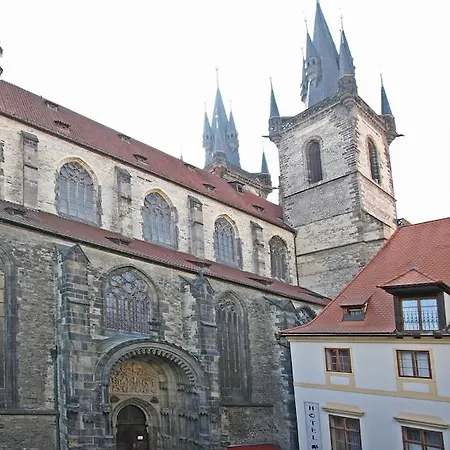 Apartamento Tyn Church Praga