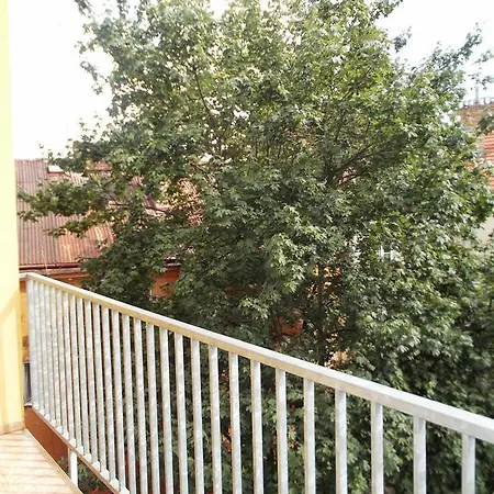 Hostel Holeckova
