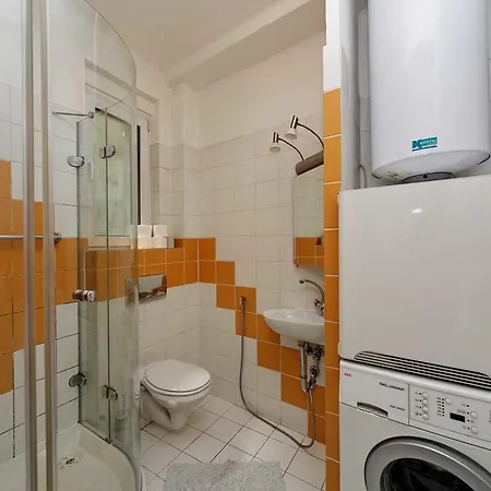 Apartment Myslikova *