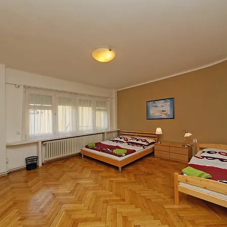 Apartment Myslikova