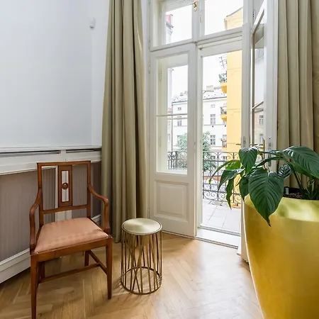 Aparthotel Grand Central Residence By Tkc 4*