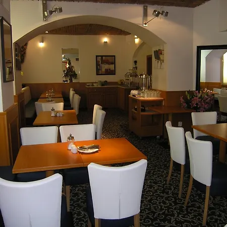 Machova Prague