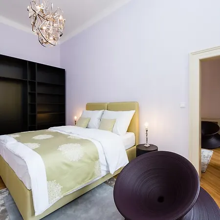Grand Central Residence By Tkc Prague