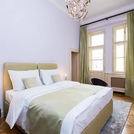 Grand Central Residence By Tkc Prague