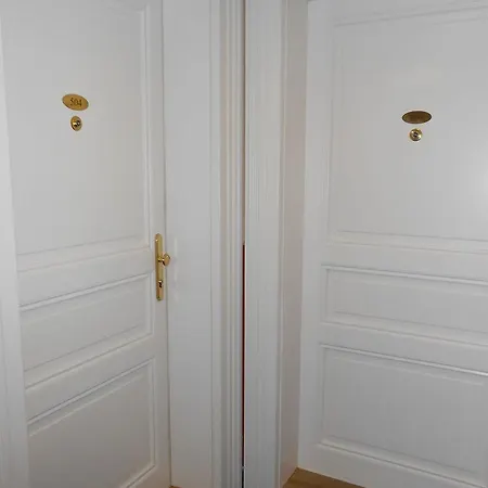 The Palace And 4* Praga