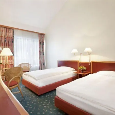 Hotel Nh 4*