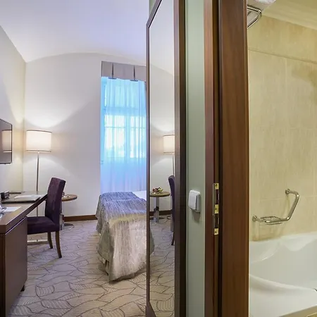 Otel Kosher King David 5*