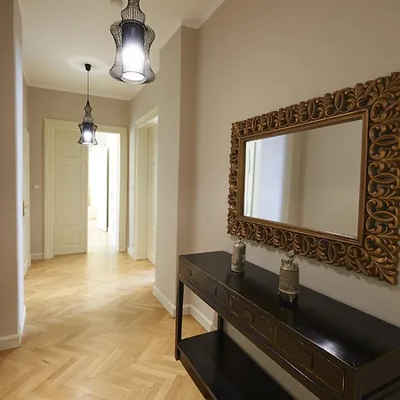 Aparthotel Grand Central Residence By Tkc Prague