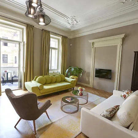 Aparthotel Grand Central Residence By Tkc