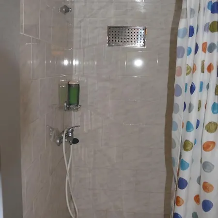 Dana Troja Guest house *