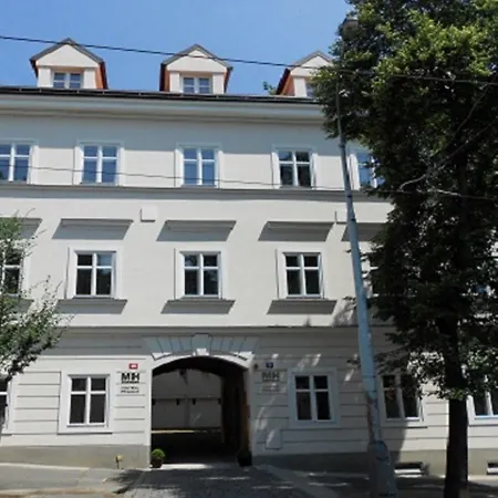 Central Prague Apartments * Praga
