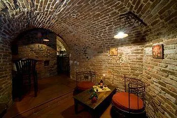 Cerny Slon Hotel