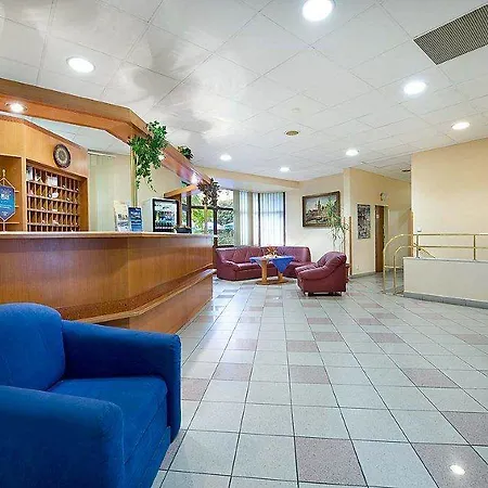 Dalimil Hotel 3*