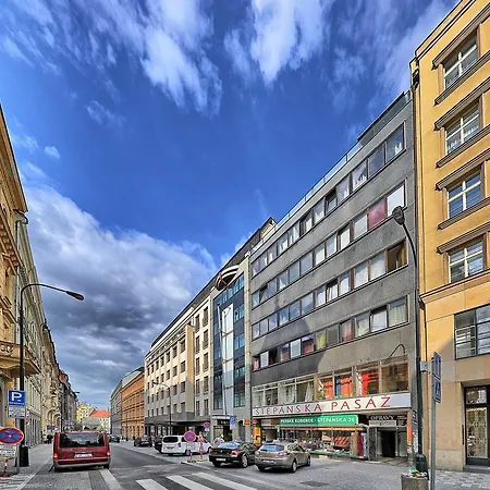 Apartment Stepanska 36