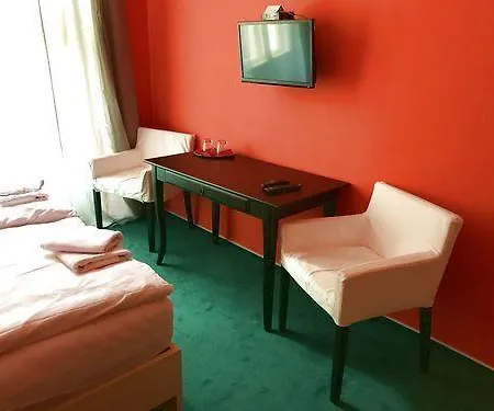 Hotelove Kolcavka Pensjonat 2*