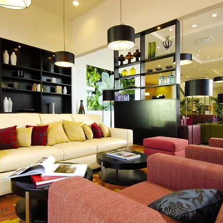 Courtyard By Marriott Airport 4*