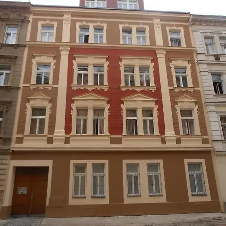 Emma * Praga