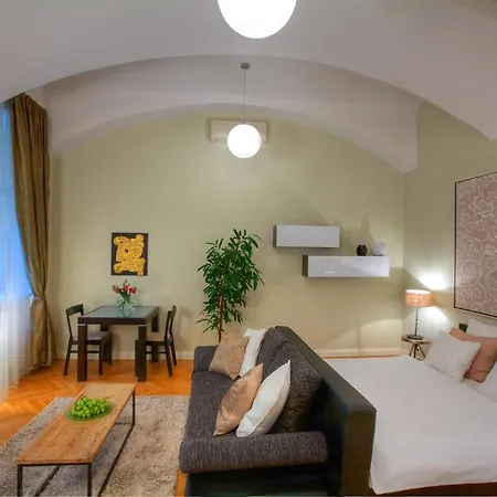 Retezova Apartment *