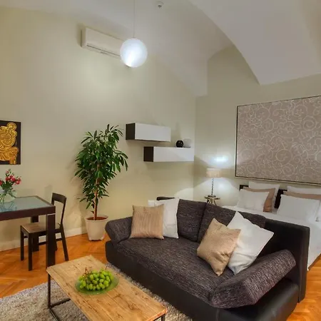 Apartment Retezova Prague