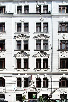 Olga Hotel Praha