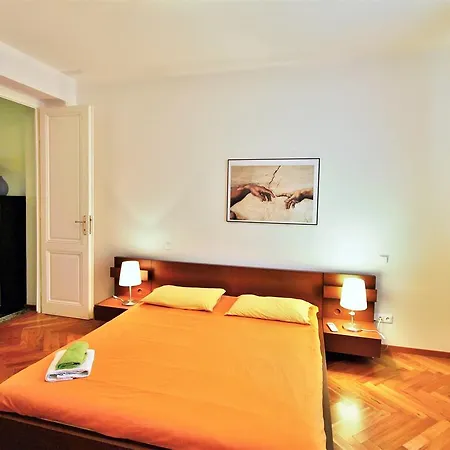 Apartment Salvator - By
