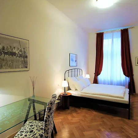 Salvator - By Apartment *