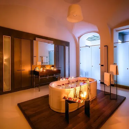 Celebrities Apt. Old Town Square Apartment
