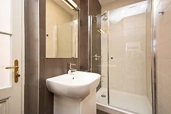 Luxury D22 *